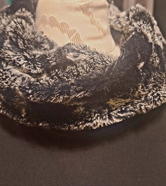 LAST Chance Joseph Ribkoff Black and Gray Faux Fur Trim Top - Picture 5 of 15